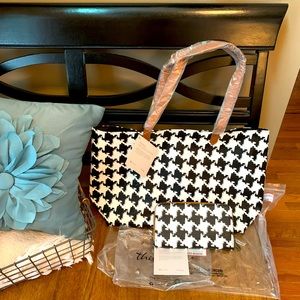 NEW Thirty One Houndstooth Tote & Wallet set